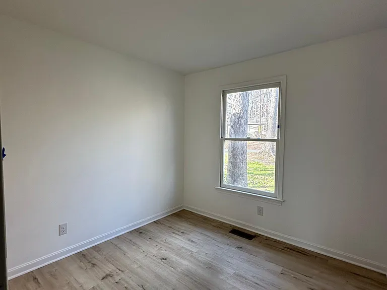 104 Durham Dr — Photo 15