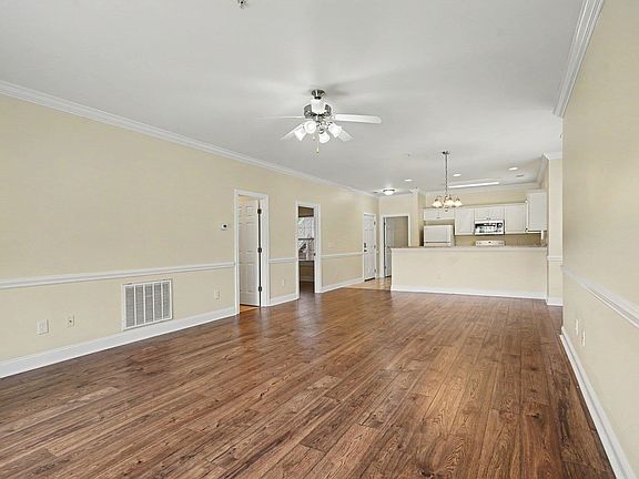 3rd image of 4803 Bovardia Pl. #4-101
