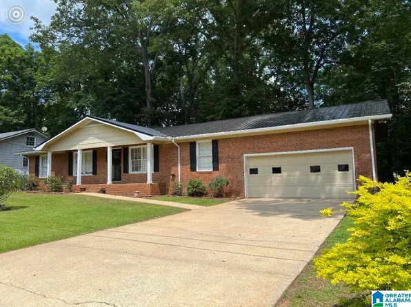 715 Hilton Rd, Anniston, AL 36207