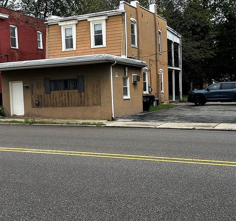 1st image of 1823 W Main St