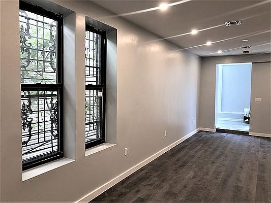 4th image of 1407 Vyse Ave #2