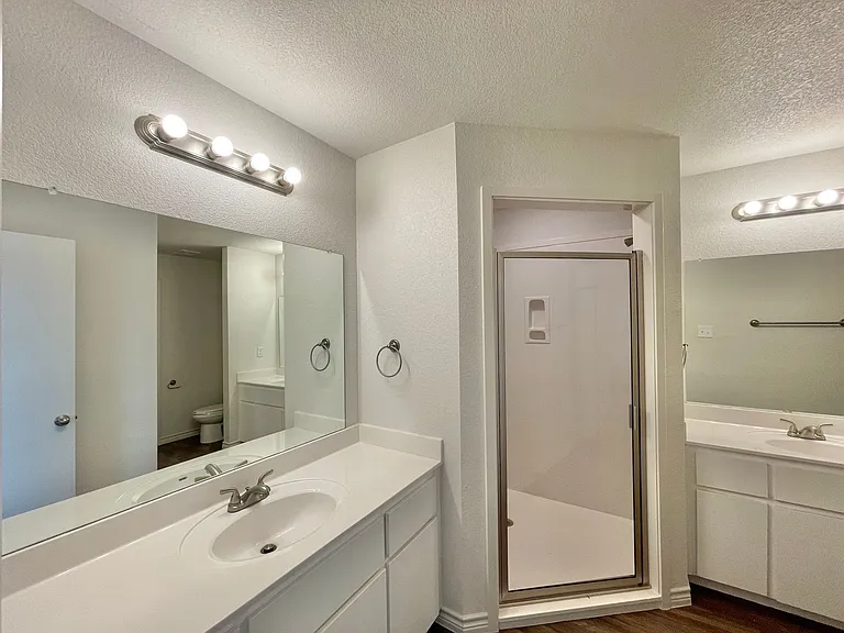 1802 Clovis Dr — Photo 21