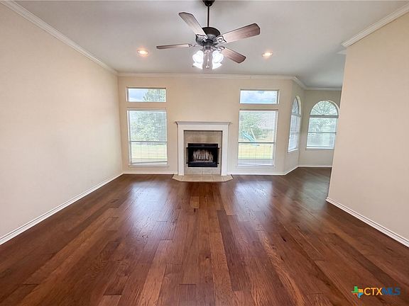 5th image of 11117 Weatherford Dr