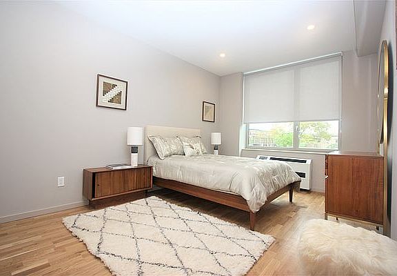 3rd image of 1511 Bedford Ave #9EE