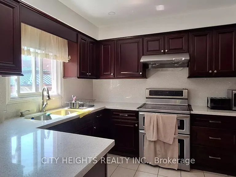 120 Littles Rd — Photo 9