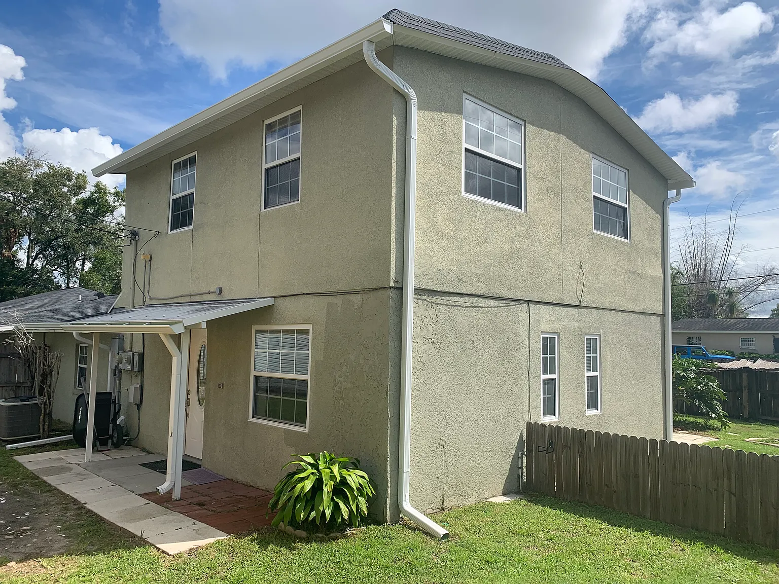 3 bed, 2.5 bath, 1500 sqft, $2,500 — Photo 1