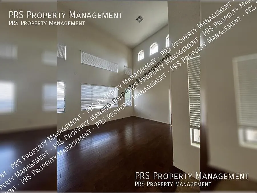 Reduced Rent Large Gorgeous Home In Gilbert — Photo 4