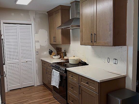 3rd image of 99 W Magnolia Ave