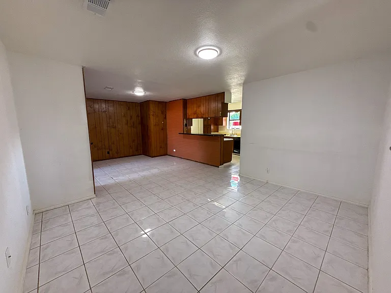 201 Gumwood Ln — Photo 5