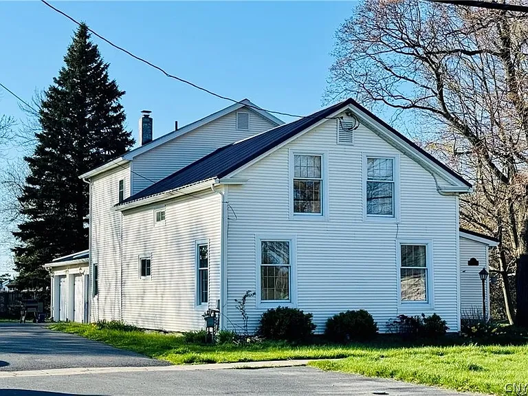 214 S Broad St — Photo 2