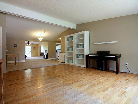 2nd image of 203 Northfield Dr