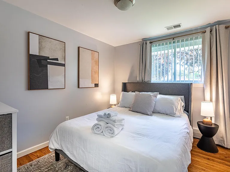 8743 Leslie Dr — Photo 24