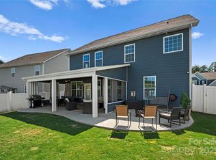 3877 Lake Breeze Dr, Sherrills Ford, NC 28673