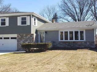 1915 N Chestnut Ave, Arlington Heights, IL