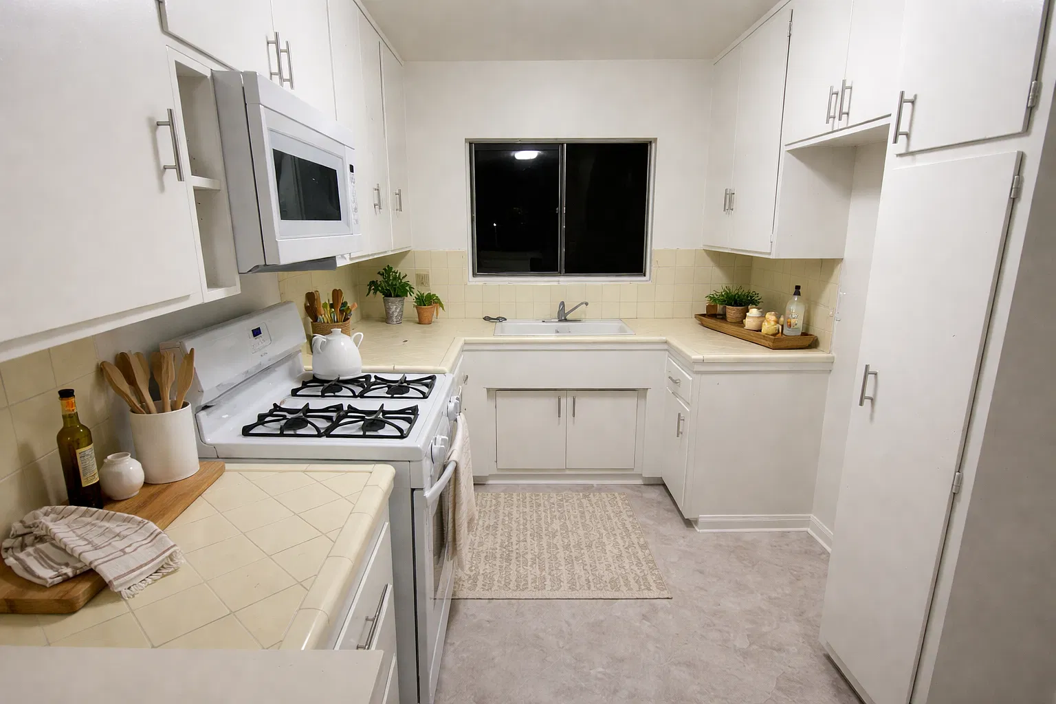 Boynton Hill Apartments — Photo 1