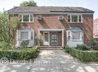 7330 197th St, Fresh Meadows, NY 11366