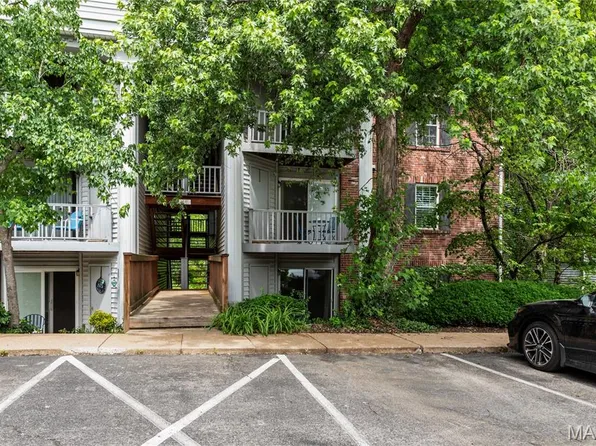 7611 Triwoods Dr APT D, Saint Louis, MO 63119