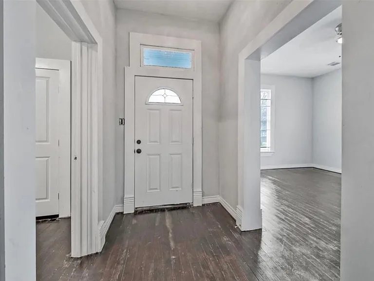 2205 Sumpter St — Photo 7