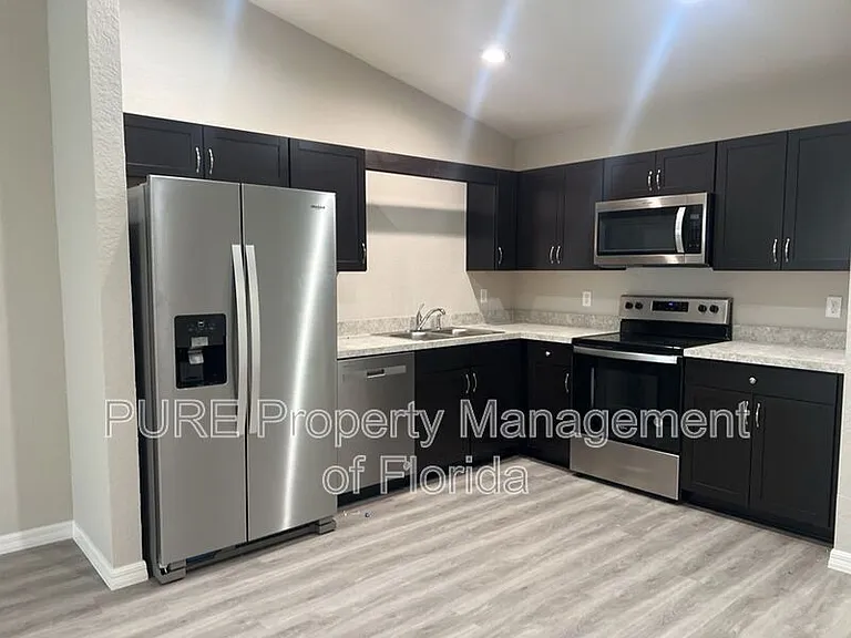 16038 SW 34th Court Rd #2 — Photo 7
