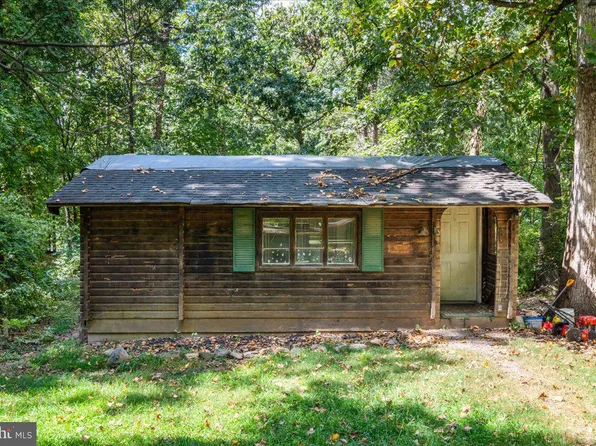 59 Chipmunk Ln, Harpers Ferry, WV 25425