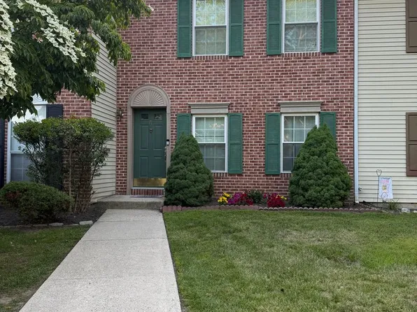 17 Mohave Dr, Absecon, NJ 08205