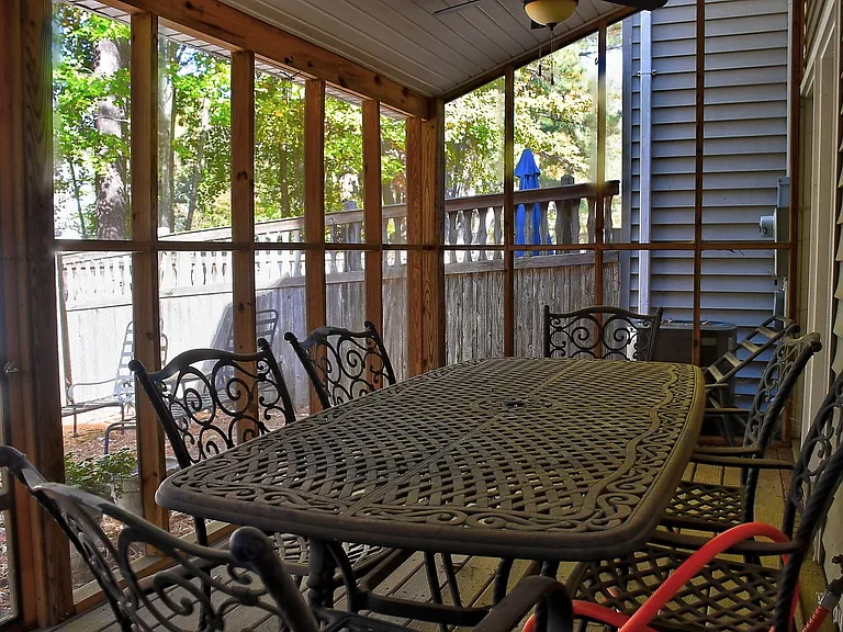 306 Esplanade Pl — Photo 30