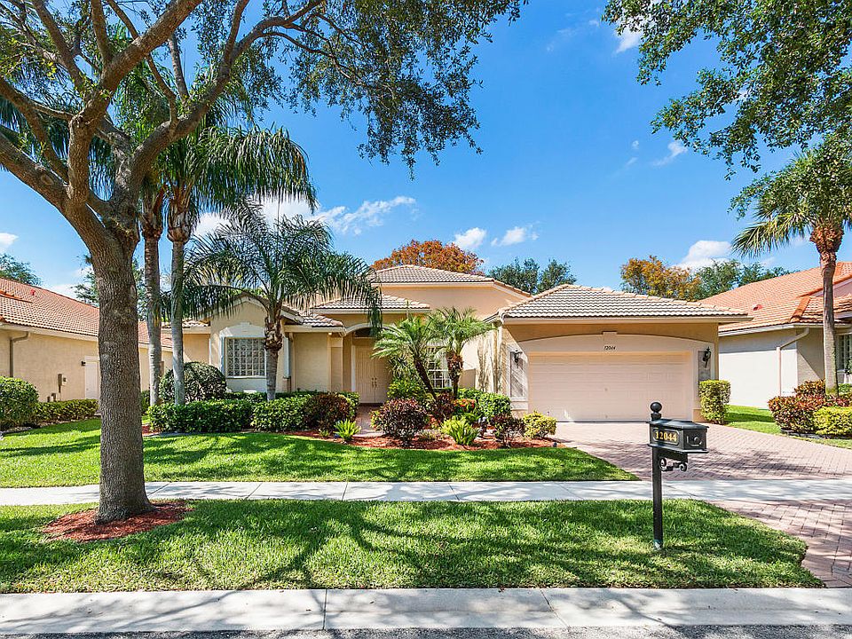 1st image of 12044 Oakvista Dr