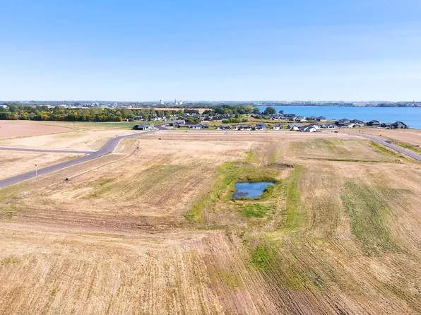 B9 Page C Oaks #4, Watertown, SD 57201