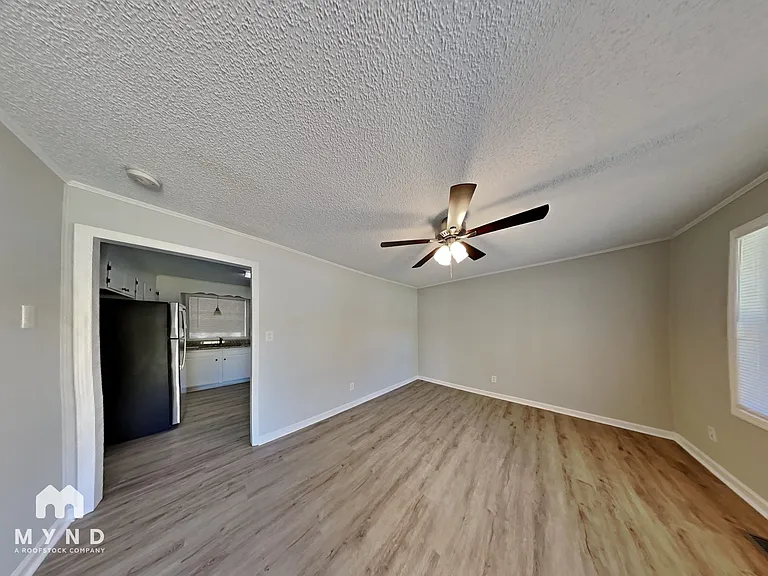 116 Barbee Rd SW — Photo 2
