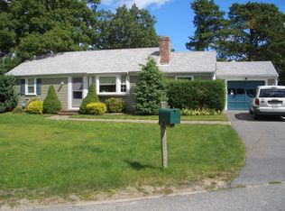2 Meadowbrook Rd, West Yarmouth, MA 02673