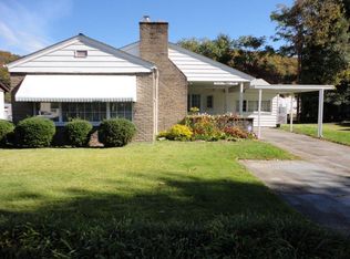 1440 Sattes Cir, Nitro, WV 25143
