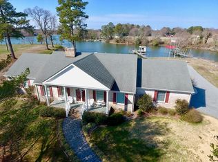 864 Fleeton Rd, Reedville, VA 22539