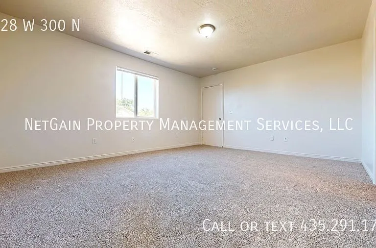 4128 W 300 N — Photo 12