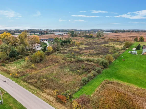 N Charley Bluff Rd, Milton, WI 53563
