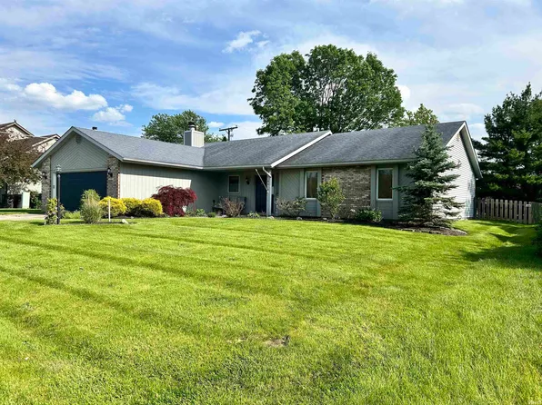 9415 Stagecoach Dr, Fort Wayne, IN 46804