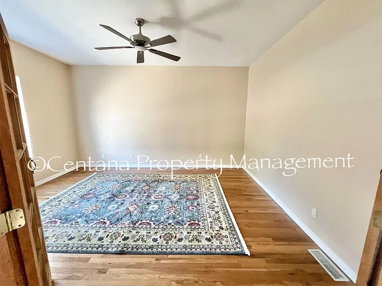 838 W Park St — Photo 8
