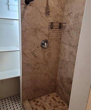 5th image of 2856 Baronne St