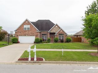 6189 W Persimmon St, Fayetteville, AR 72704