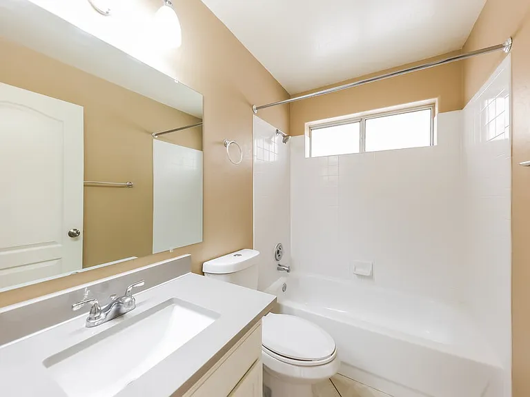13122 W Wilshire Dr — Photo 15