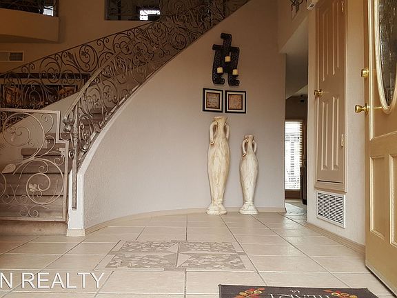 3rd image of 12732 Tierra Karla Dr