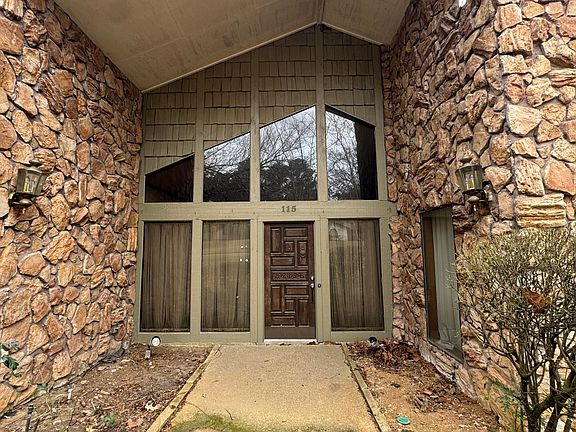 3rd image of 115 Avian Ln