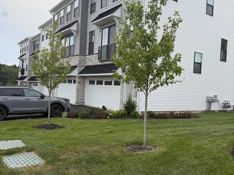 111 Brianna Ct #6 — Photo 3