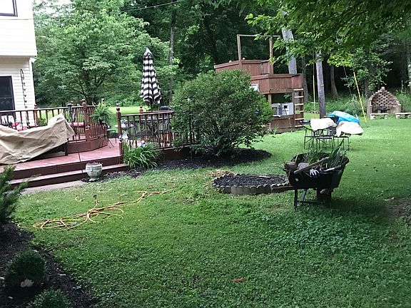 2nd image of 106 Shepherds Cir