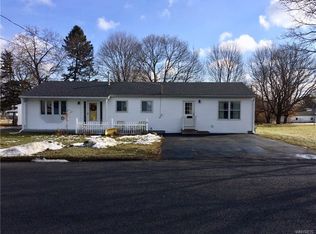 14 Chestnut St, Perry, NY 14530