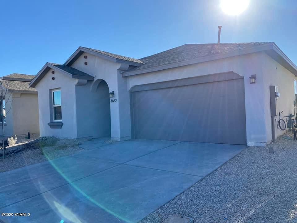 2nd image of 4662 Toluca Ave