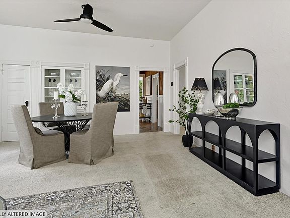 5th image of 722 Beaver Street