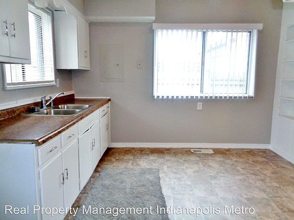 5th image of 4536 N Lasalle St