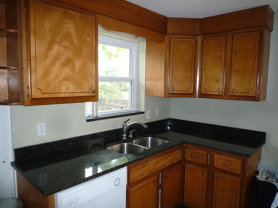 Kitchen with Granite tops