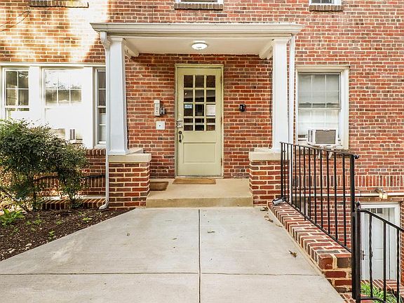 3rd image of 721 Erie Ave APT 2