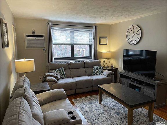 4th image of 160-35 17th Ave